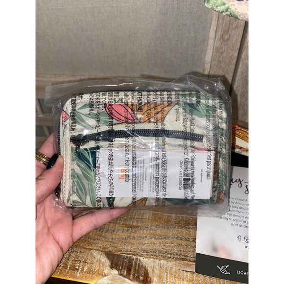 LUG Ranger Convertible Backpack in Lily Sand, Rodeo Wallet, Strap, NWT - Picture 5 of 11